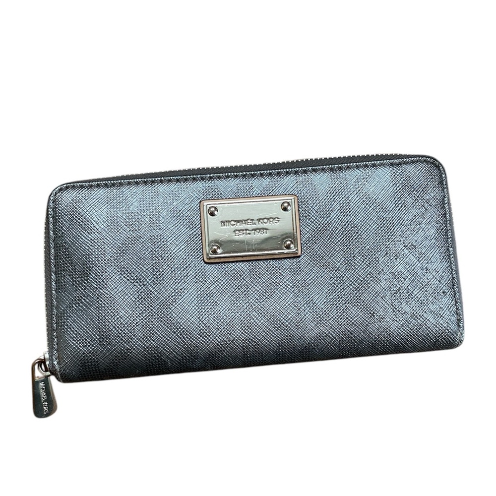 Michael Kors Jet Set Metallic Gray Large Logo Quarter Zip Wallet